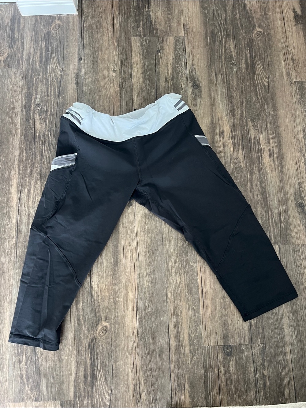 lululemon athletica Black Capri Pants with White Waistband